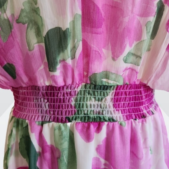 🆕️⬇️DKNY V-Neck Floral Flared Sleeve Smocked Waist Dress - Picture 6 of 13